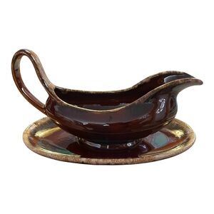 VTG Hull Oven Proof USA Large Brown Drip glaze Gravy boat with oval saucer 70’s